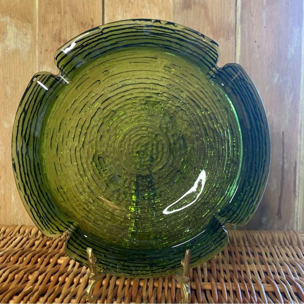 Vintage Anchor Hocking textured green glass ash tray